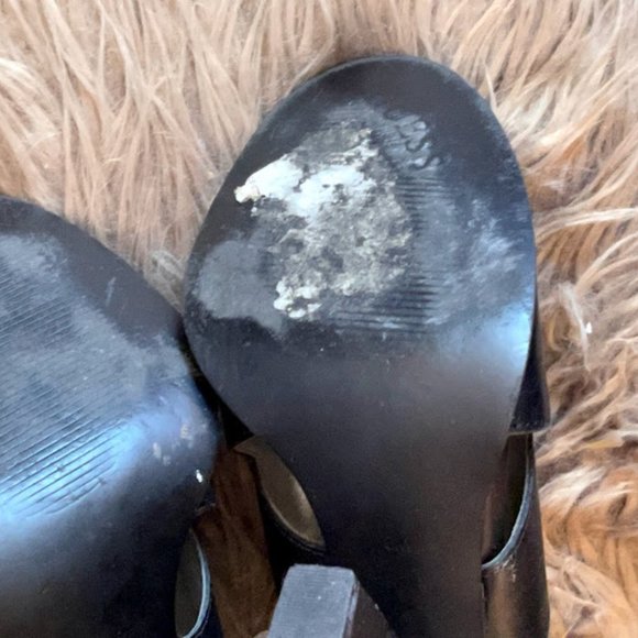 Women's Guess Open Toe Sandal - Picture 4 of 6